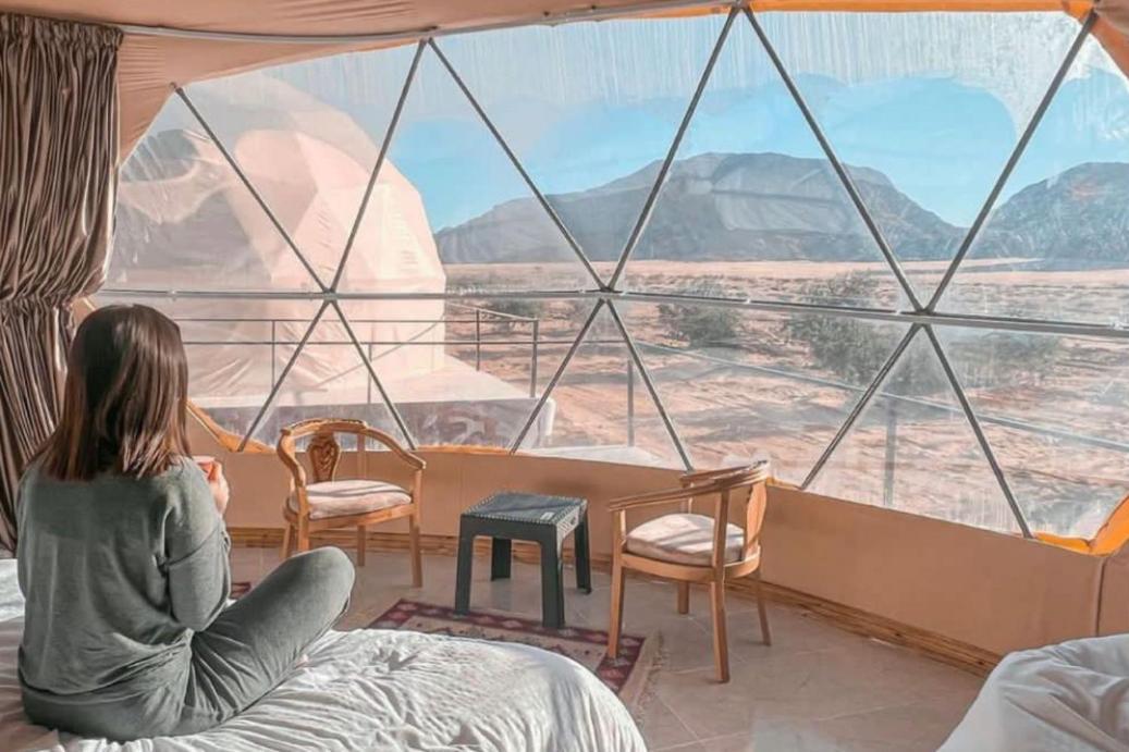 Adel Rum Camp Bubbles Wadi Rum Bagian luar foto