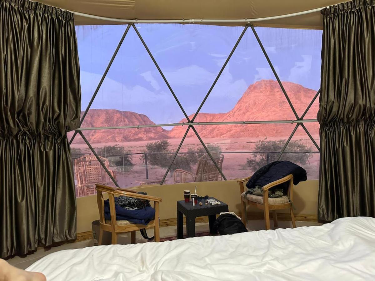 Adel Rum Camp Bubbles Wadi Rum Bagian luar foto