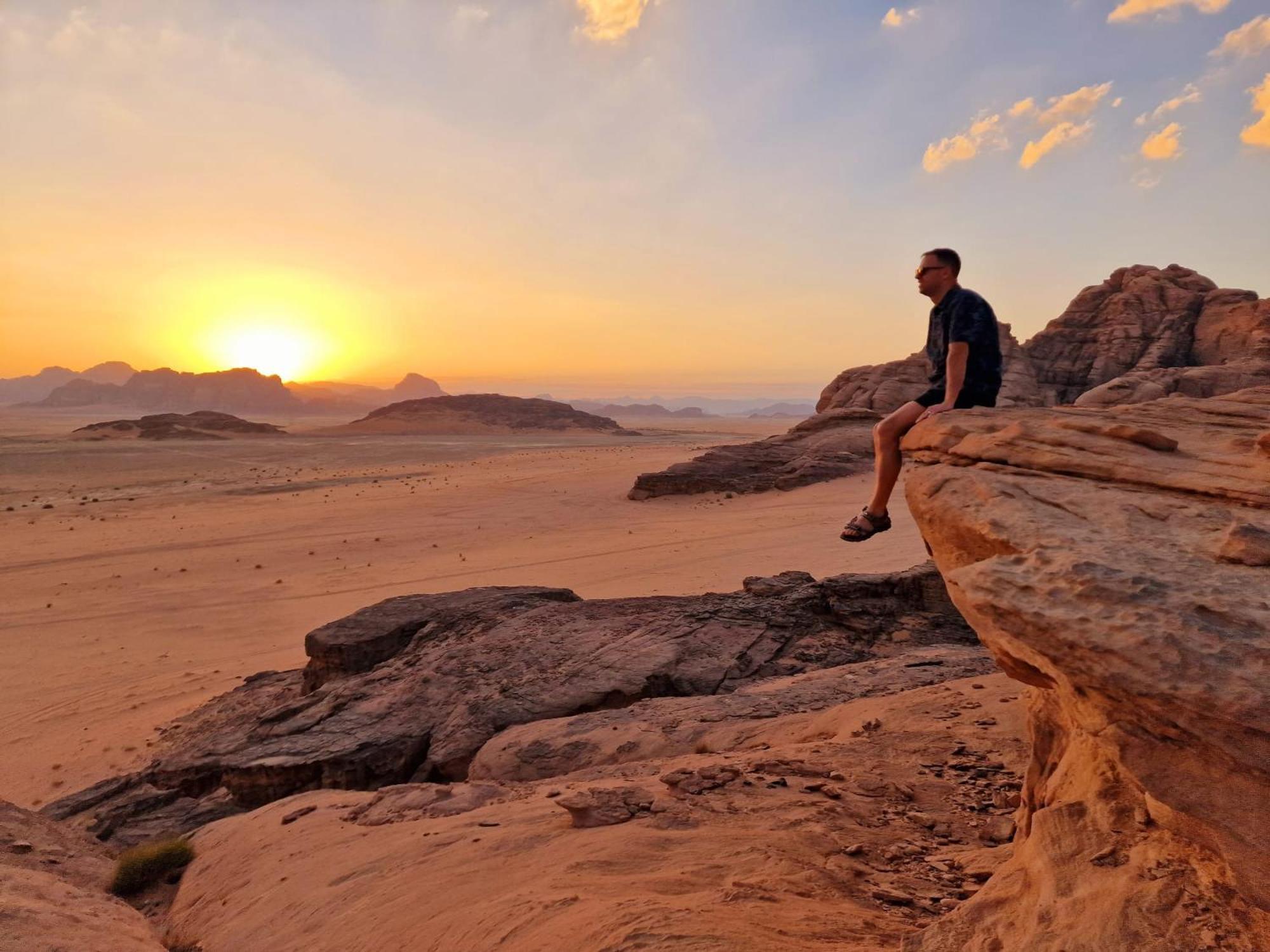 Adel Rum Camp Bubbles Wadi Rum Bagian luar foto