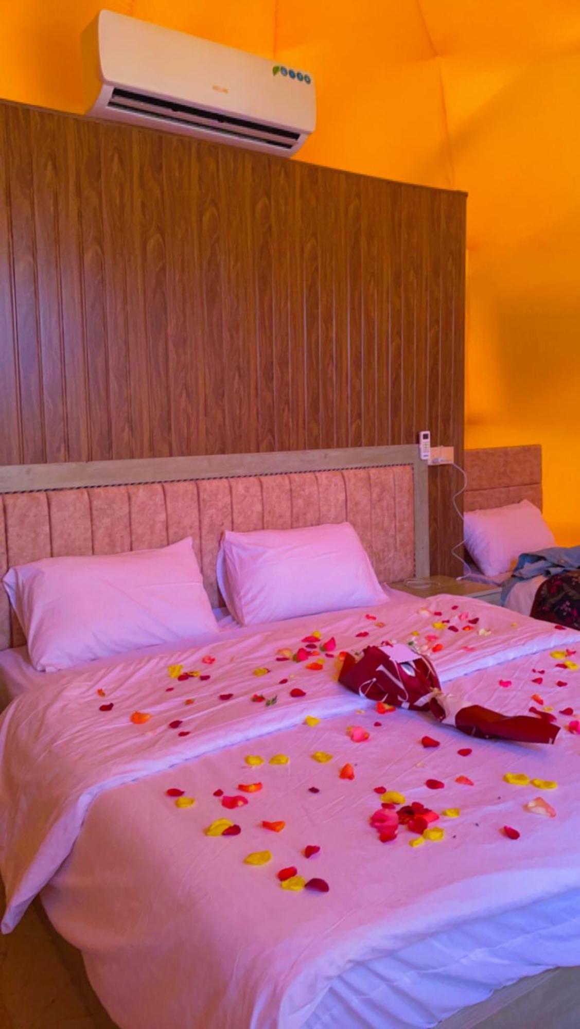 Adel Rum Camp Bubbles Wadi Rum Bagian luar foto
