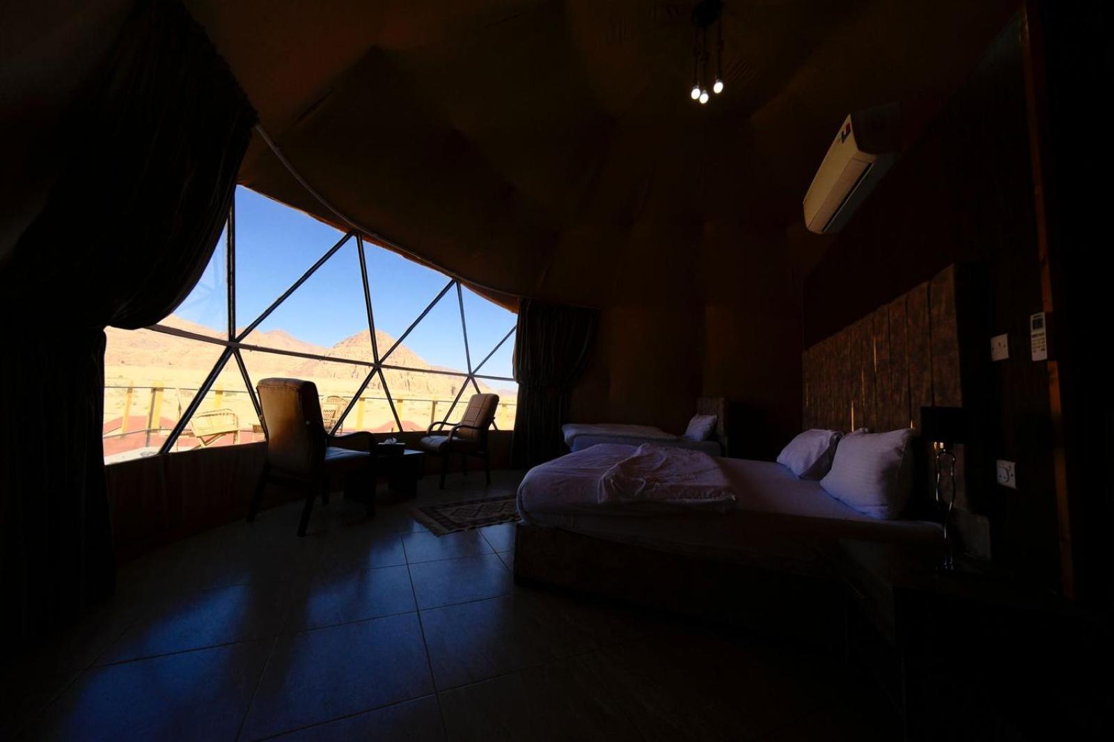 Adel Rum Camp Bubbles Wadi Rum Bagian luar foto