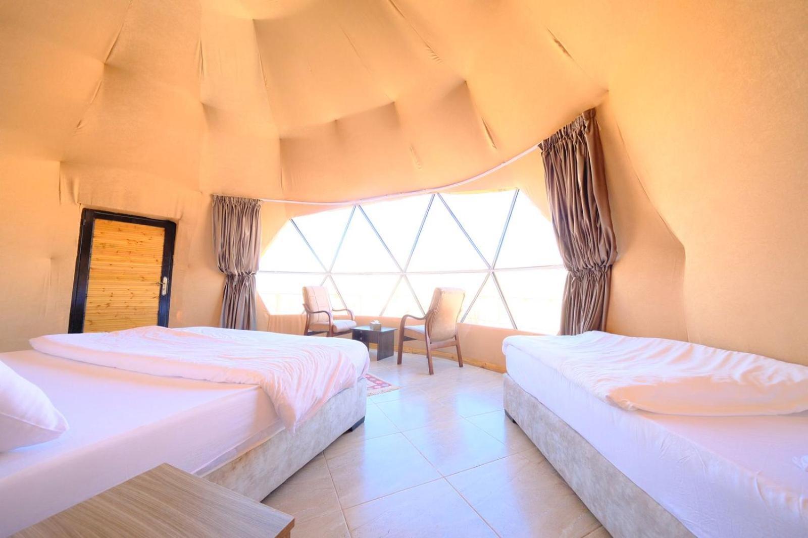 Adel Rum Camp Bubbles Wadi Rum Bagian luar foto