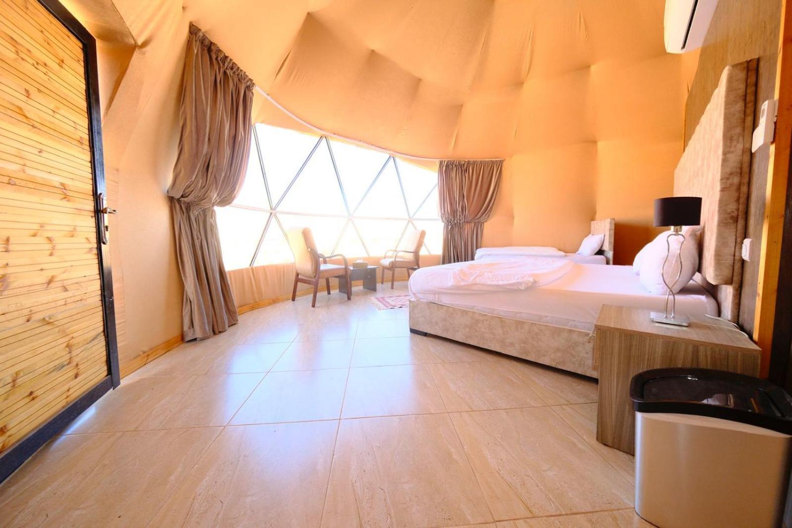 Adel Rum Camp Bubbles Wadi Rum Bagian luar foto