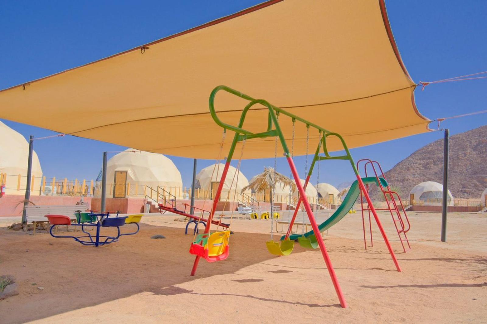 Adel Rum Camp Bubbles Wadi Rum Bagian luar foto